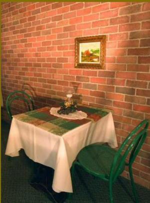 Auberge - Motel Le Pigeonnier Farnham Экстерьер фото